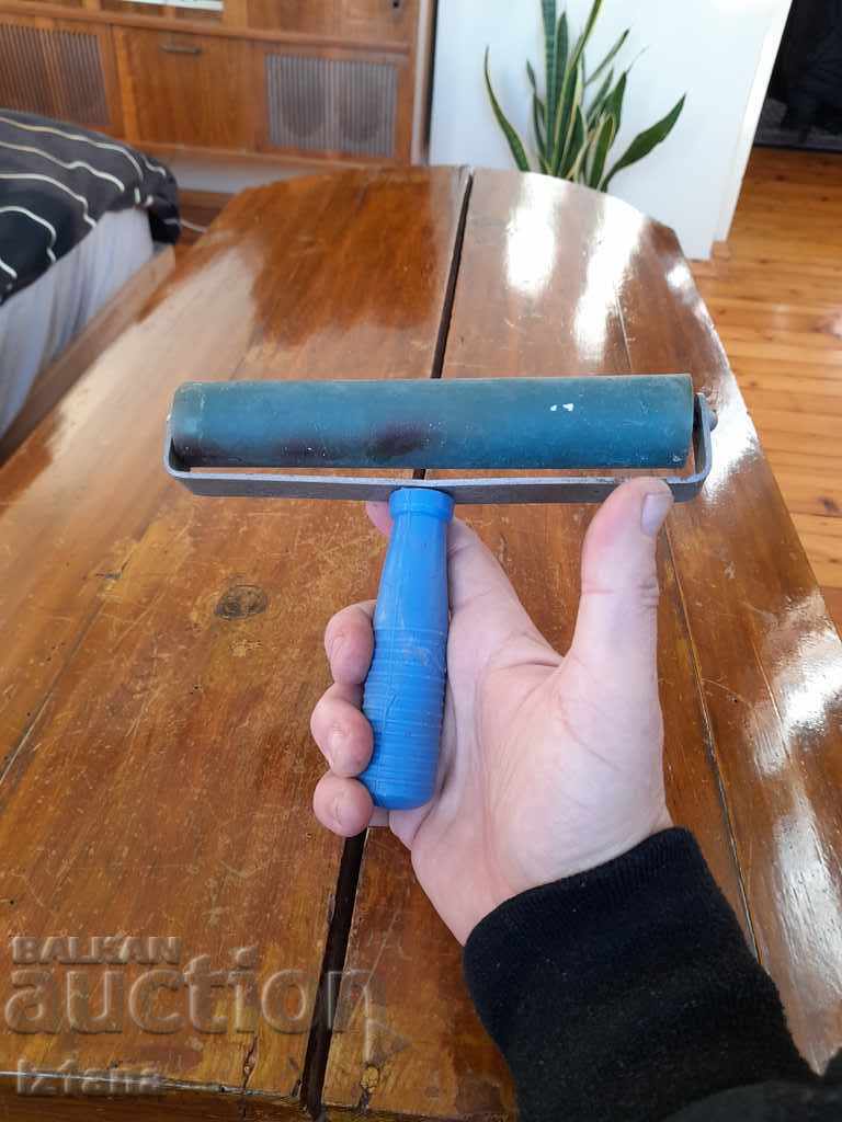 Old roller for gluing with price 22.00 BGN | € 11.25 Old roller for gluing with price 22.00 BGN | € 11.25