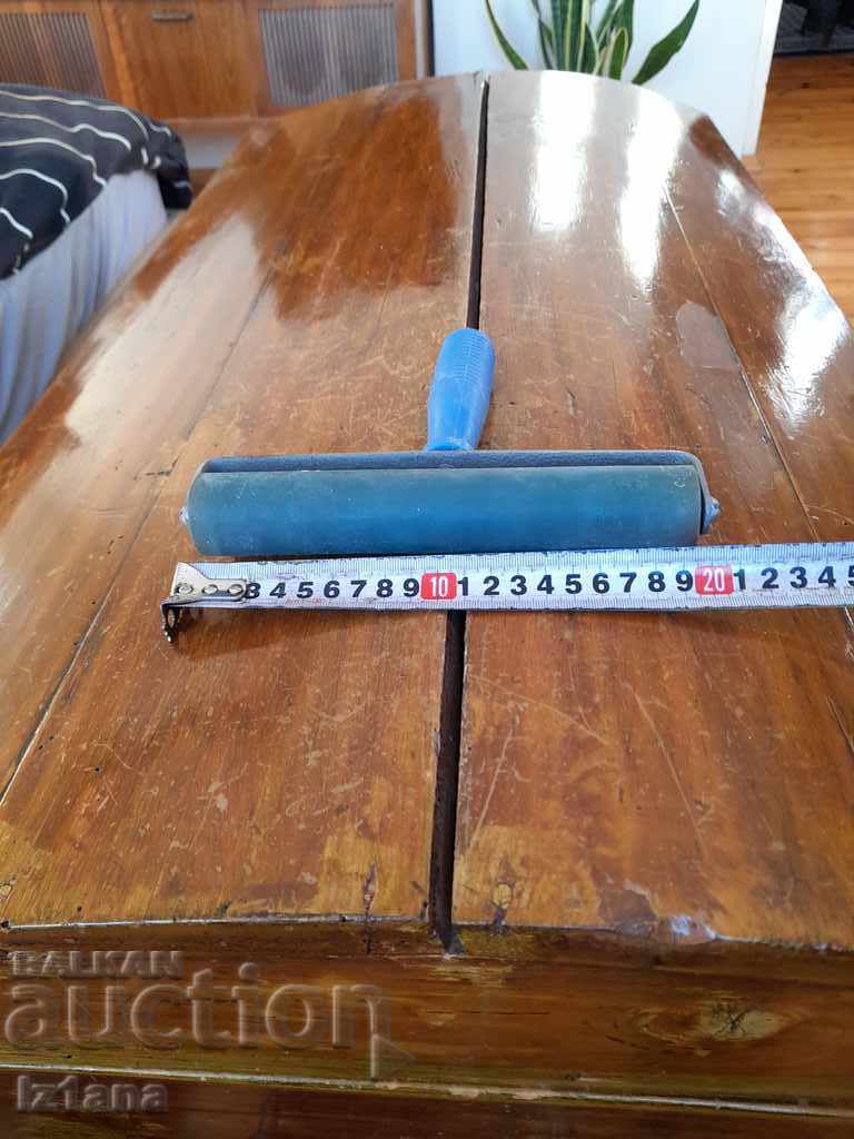 Delivery of Old roller for gluing Delivery of Old roller for gluing