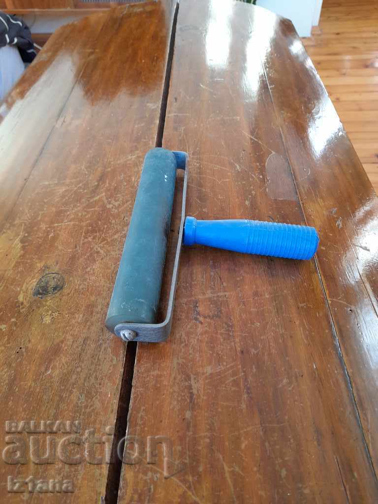 Old roller for gluing Old roller for gluing