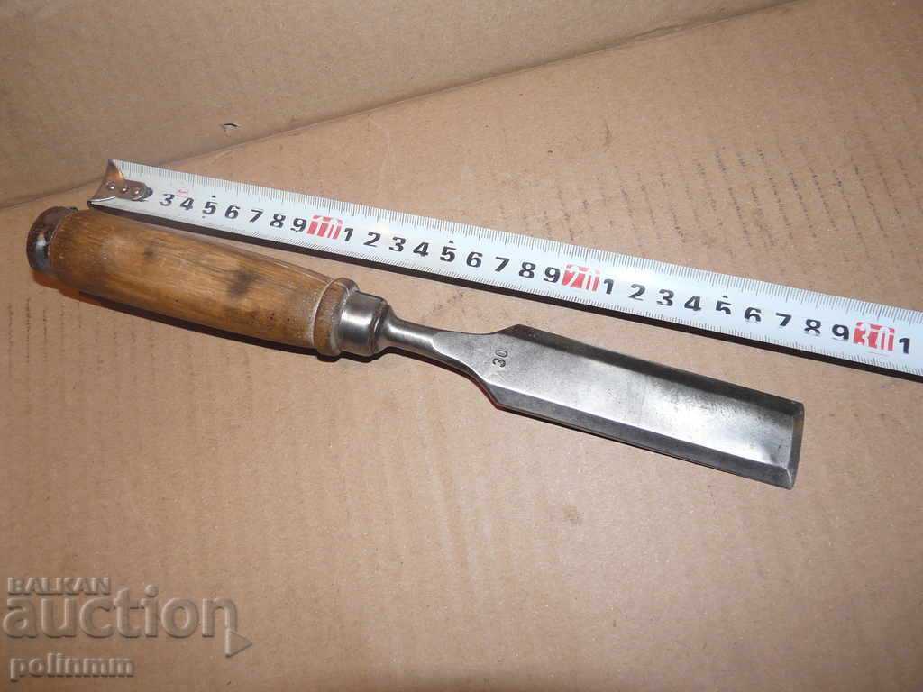 Old German massive chisel - 88 with price 25.00 BGN | € 12.78 Old German massive chisel - 88 with price 25.00 BGN | € 12.78