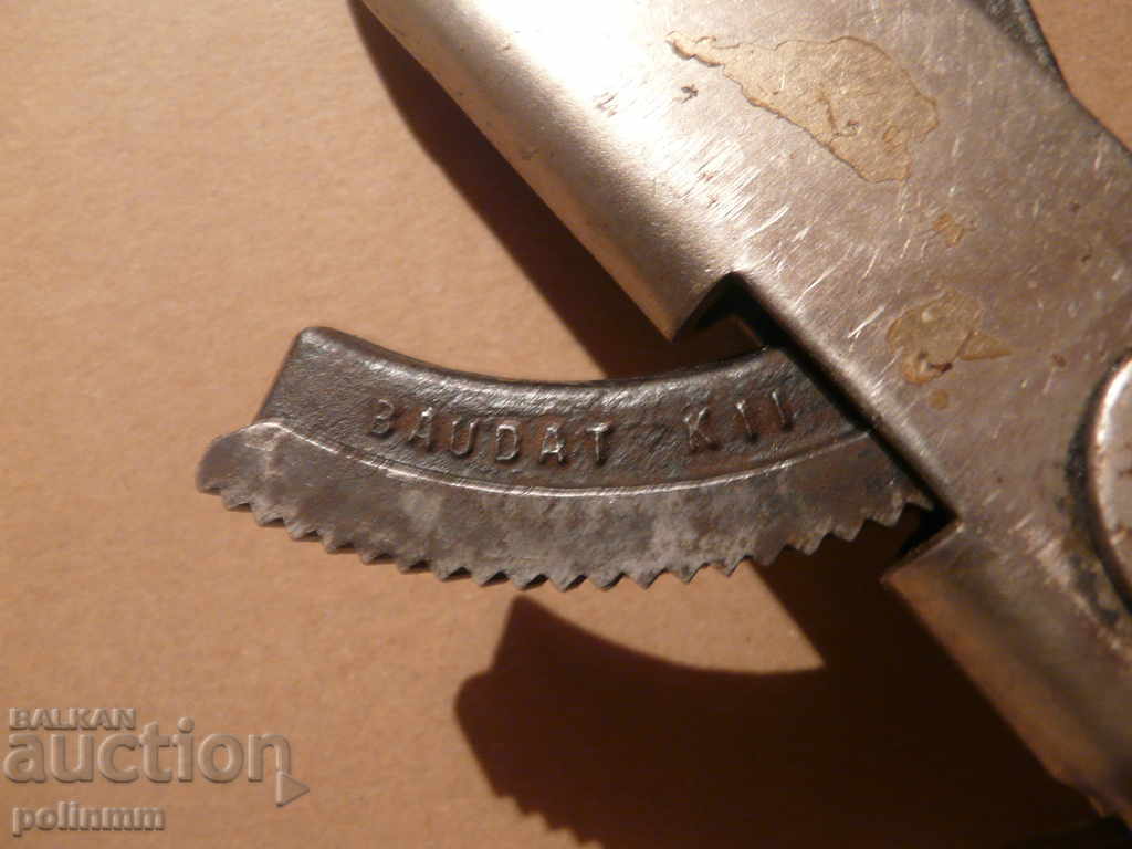 Аукцион Стари кабелни клещи - BAUDAT Аукцион Стари кабелни клещи - BAUDAT