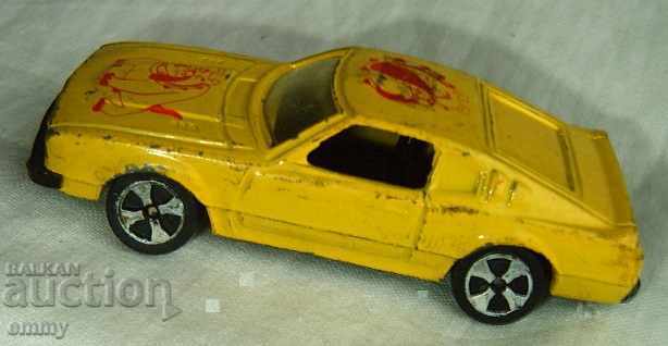 Auction Old stroller model # 8104, metal and plastic Auction Old stroller model # 8104, metal and plastic