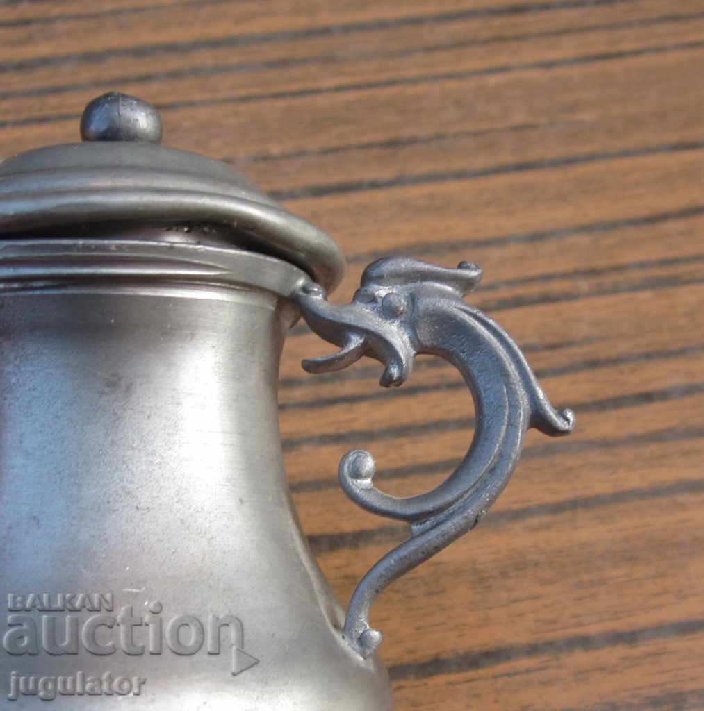 Delivery of Loreti old Italian metal marked milk jug Delivery of Loreti old Italian metal marked milk jug