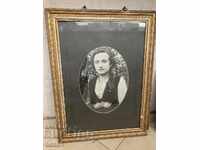 Large frame photo (buckles, costume)