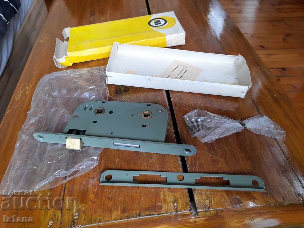 Auction Old Metal Lock Auction Old Metal Lock