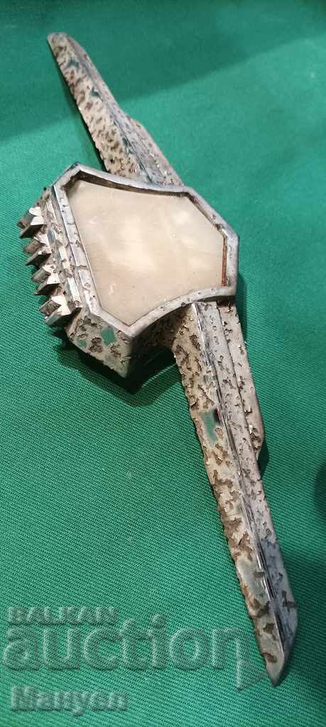 I am selling an old part for a GAZ21-VOLGA car with price 150.00 BGN | € 76.69