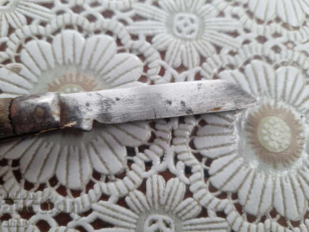 παλιό μαχαίρι με τιμή 20.00 BGN | € 10.23 παλιό μαχαίρι με τιμή 20.00 BGN | € 10.23
