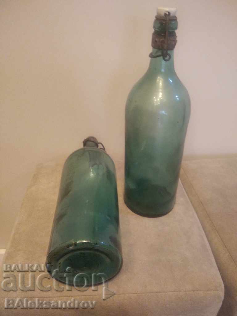 Lot de sticle din perioada imperiala cu capace de portelan cu preț 19.00 BGN | € 9.71