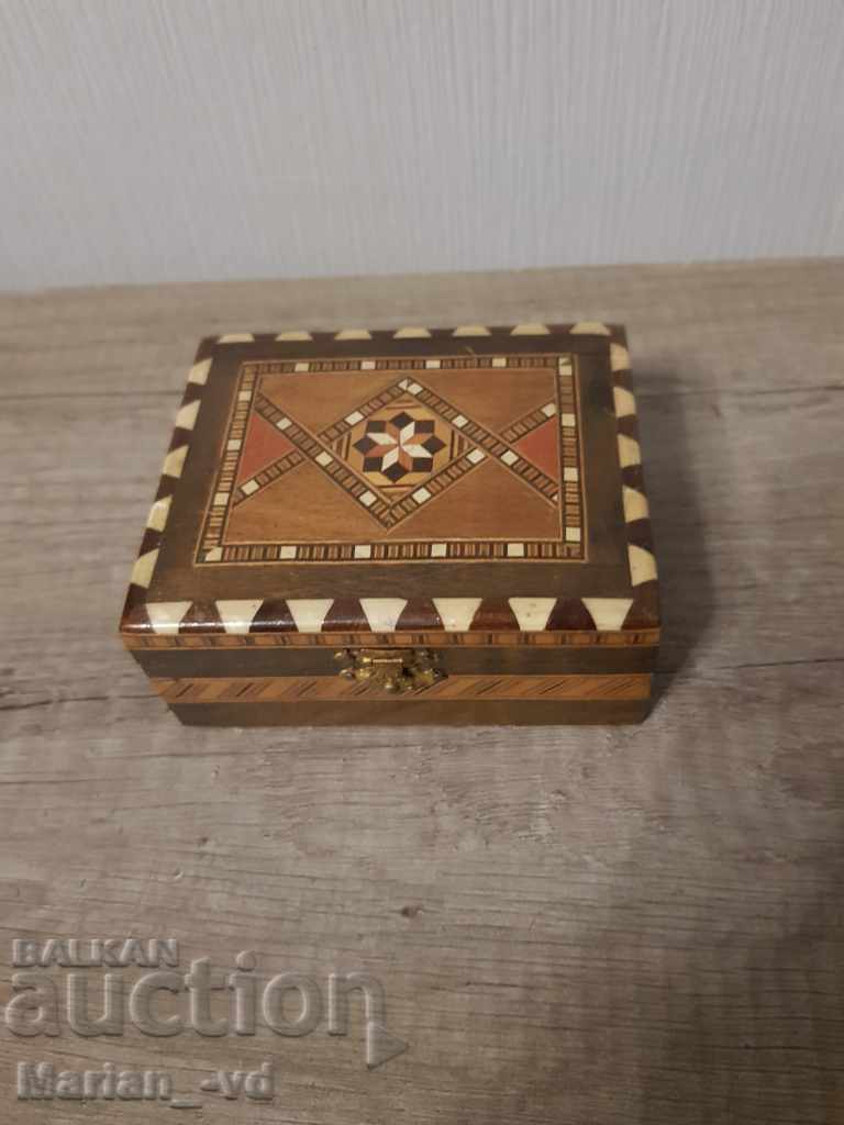 Old wooden jewelry box with price 15.00 BGN | € 7.67 Old wooden jewelry box with price 15.00 BGN | € 7.67