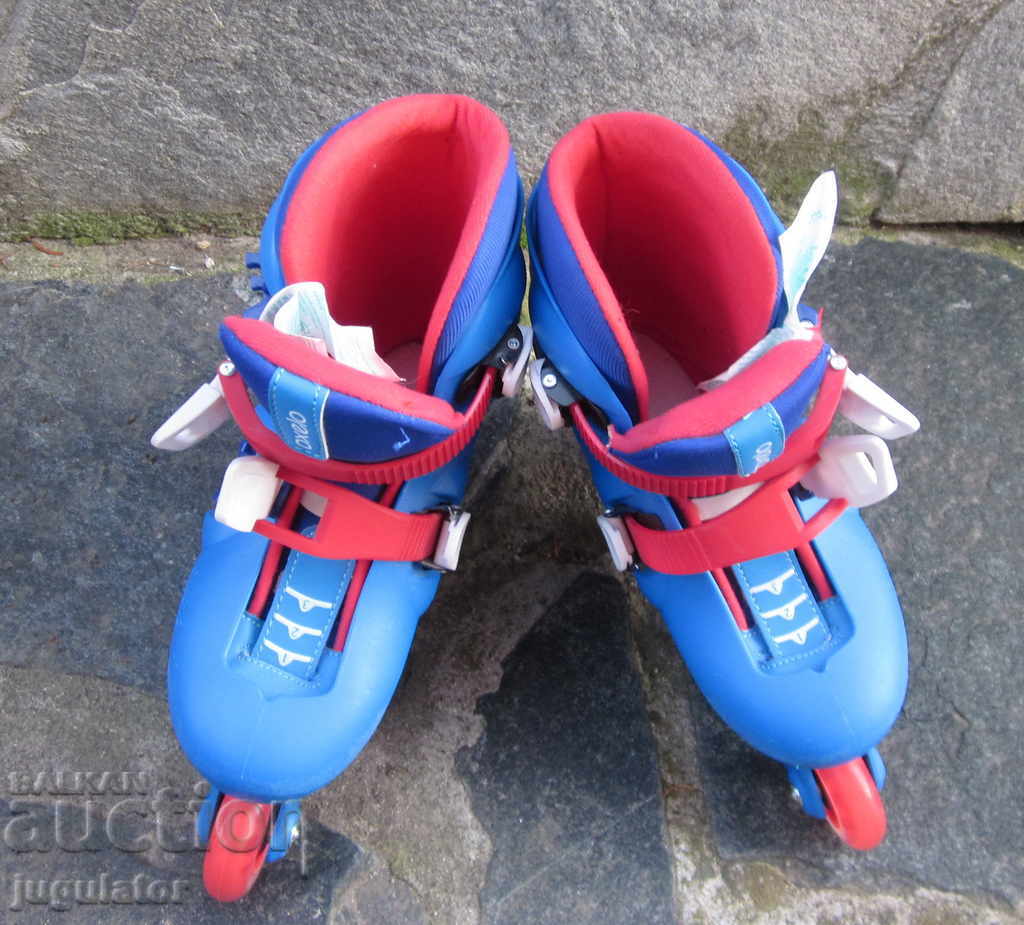 Auction unused brand new children's roller skates oxelo Auction unused brand new children's roller skates oxelo