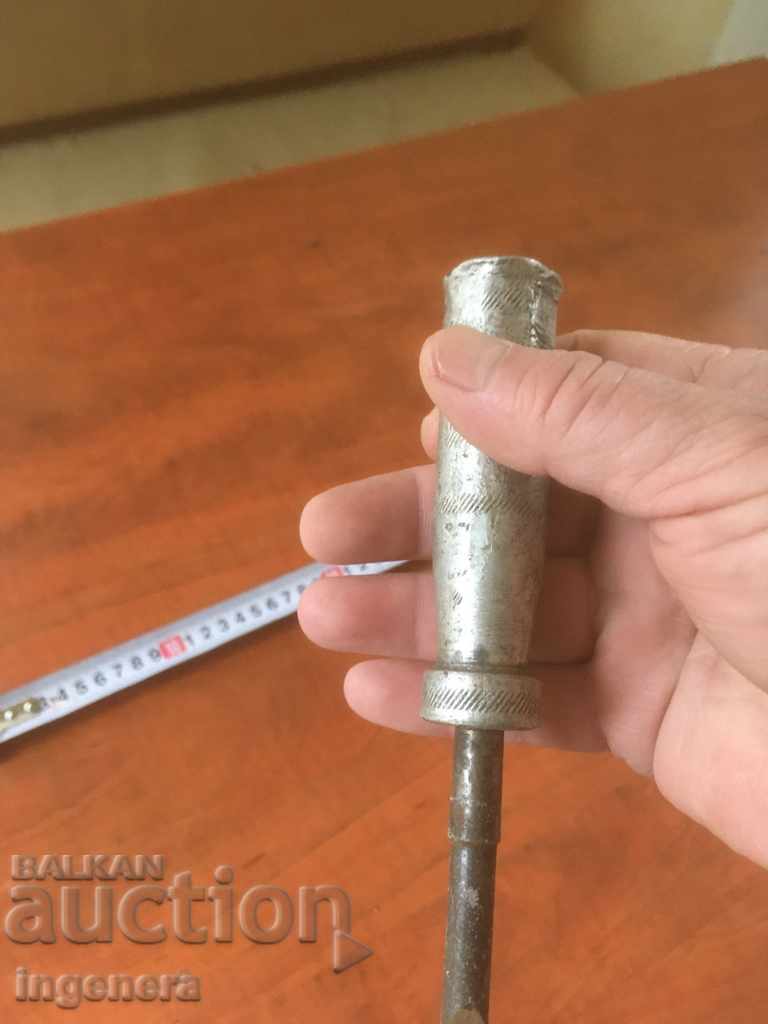 SCREWDRIVER A STRONG AND STRONG TOOL with price 7.00 BGN | € 3.58 SCREWDRIVER A STRONG AND STRONG TOOL with price 7.00 BGN | € 3.58