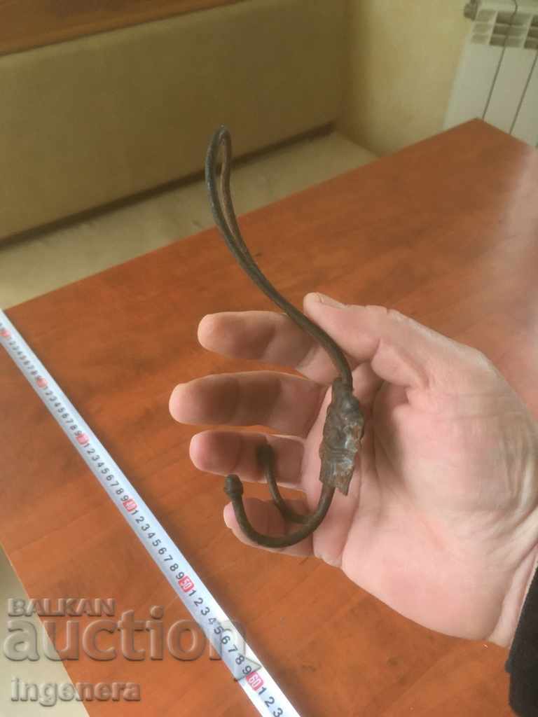 Auction HANGER HANGER SINGLE METAL Auction HANGER HANGER SINGLE METAL