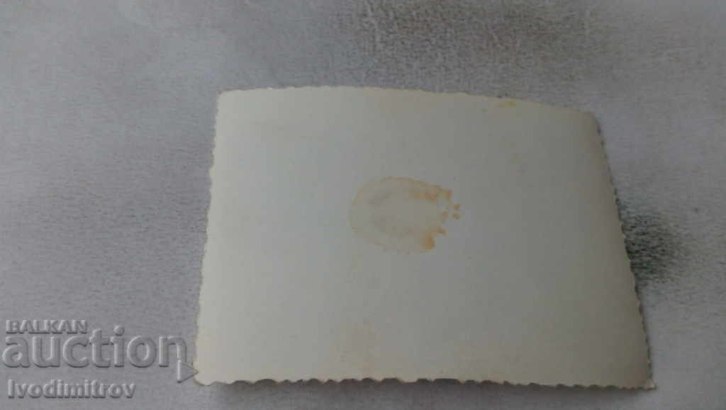 Photo Young people with shovels on a brigade with price 1.65 BGN | € 0.84