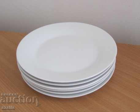 6 броя порцеланови чинии, бели