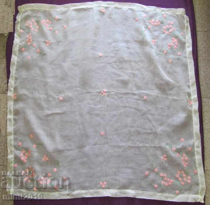 Auction 20s Vintic Hand Embroidered Tablecloths, Box 2 pieces Auction 20s Vintic Hand Embroidered Tablecloths, Box 2 pieces