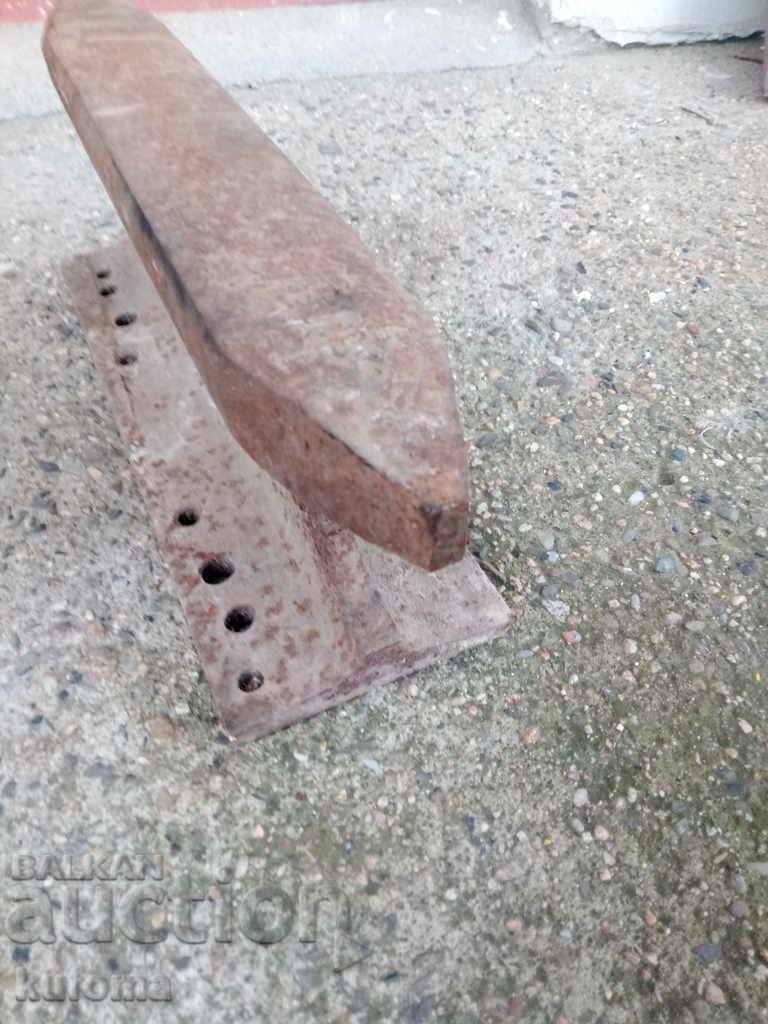 An old anvil - 5 An old anvil - 5