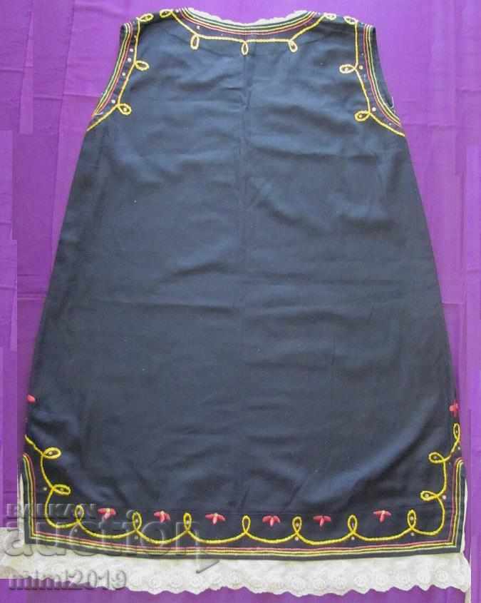 19th Century Folk Art Women's Costume Hand Embroidery - 6 19th Century Folk Art Women's Costume Hand Embroidery - 6