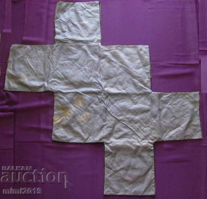 Delivery of 19th Century Handmade Tablecloth, Table Box Delivery of 19th Century Handmade Tablecloth, Table Box