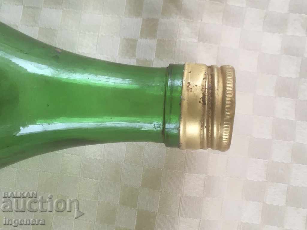 A BOTTLE BOTTLE OF SOCA OLD - 5 A BOTTLE BOTTLE OF SOCA OLD - 5