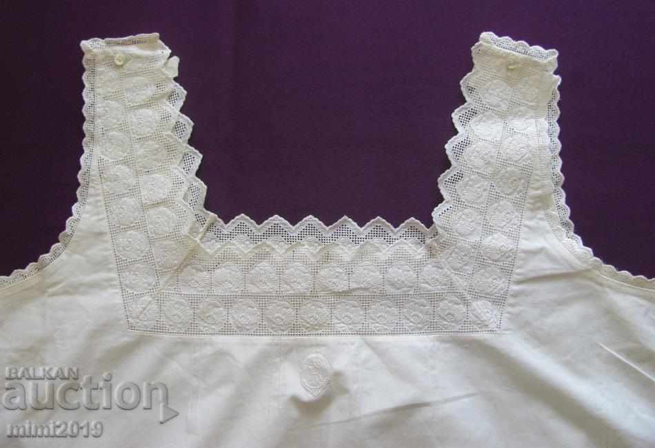 19th century Children's Nightwear with Monogram - 6 19th century Children's Nightwear with Monogram - 6