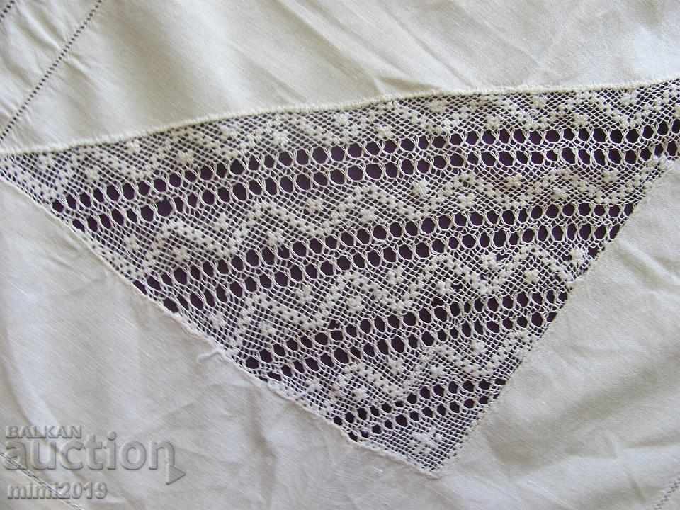 Delivery of 20's Cotton Pillow Case with Lace Delivery of 20's Cotton Pillow Case with Lace