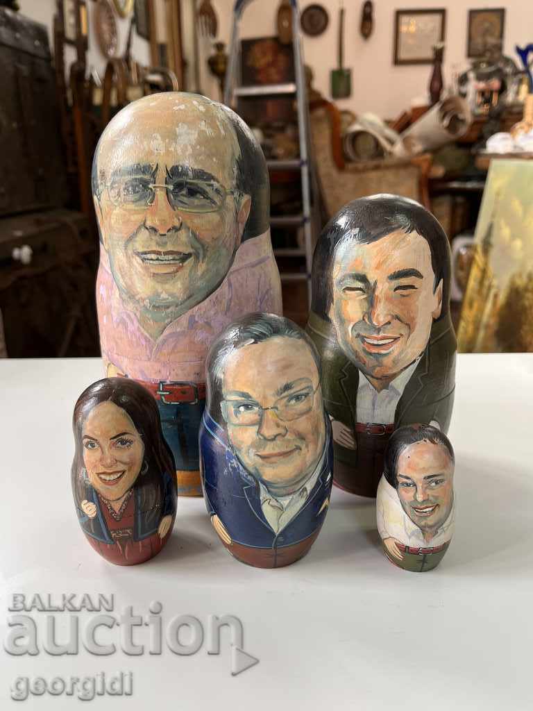 Hand-painted matryoshka dolls of politicians №1744