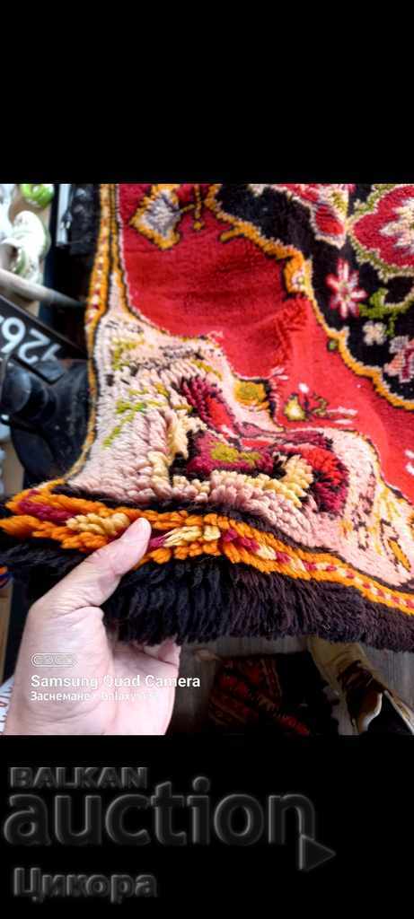 Husa de covor Kitenik cu preț 100.00 BGN | € 51.13 Husa de covor Kitenik cu preț 100.00 BGN | € 51.13