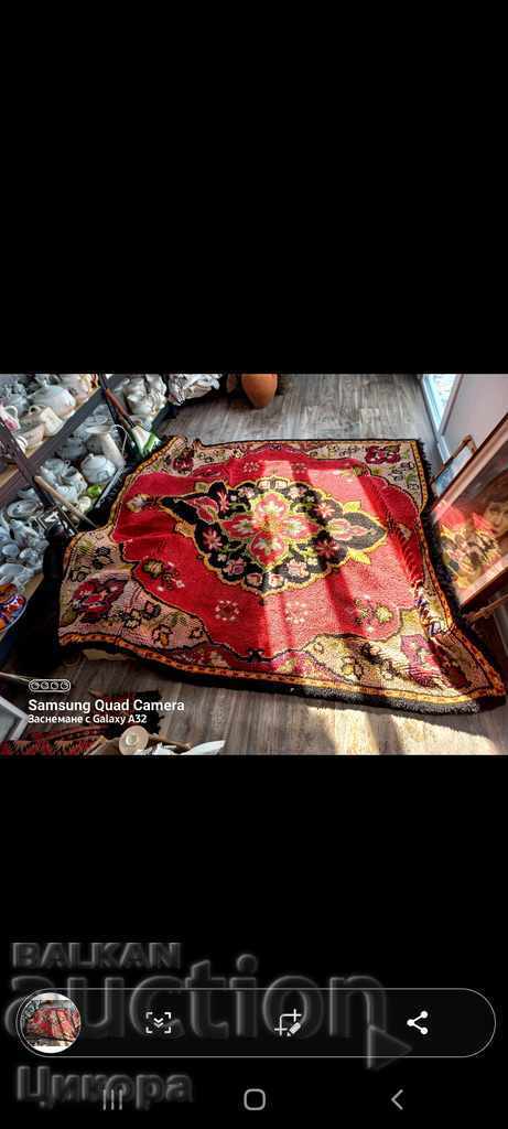 Licitație Husa de covor Kitenik Licitație Husa de covor Kitenik