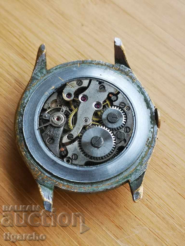 Swiss watch with price 40.00 BGN | € 20.45