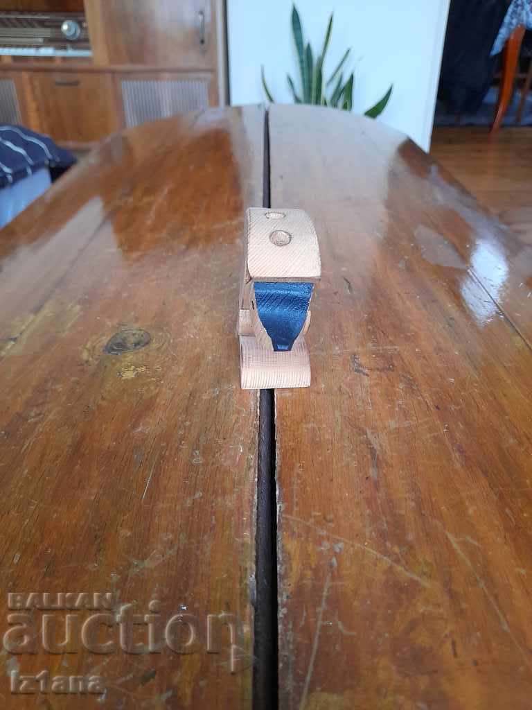 Delivery of Old pencil case Hedgehog