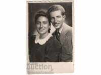 1942 OLD PHOTO MACEDONIA SKOPJE FAMILY COUPLE B038