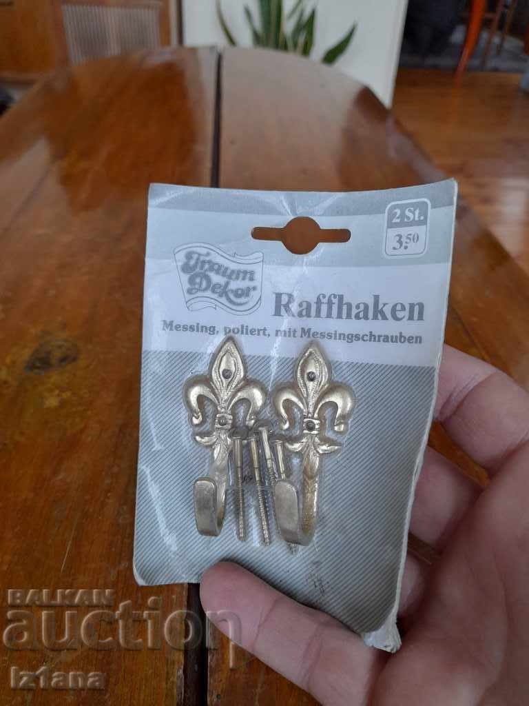 Old Decorative Hangers with price 20.00 BGN | € 10.23 Old Decorative Hangers with price 20.00 BGN | € 10.23