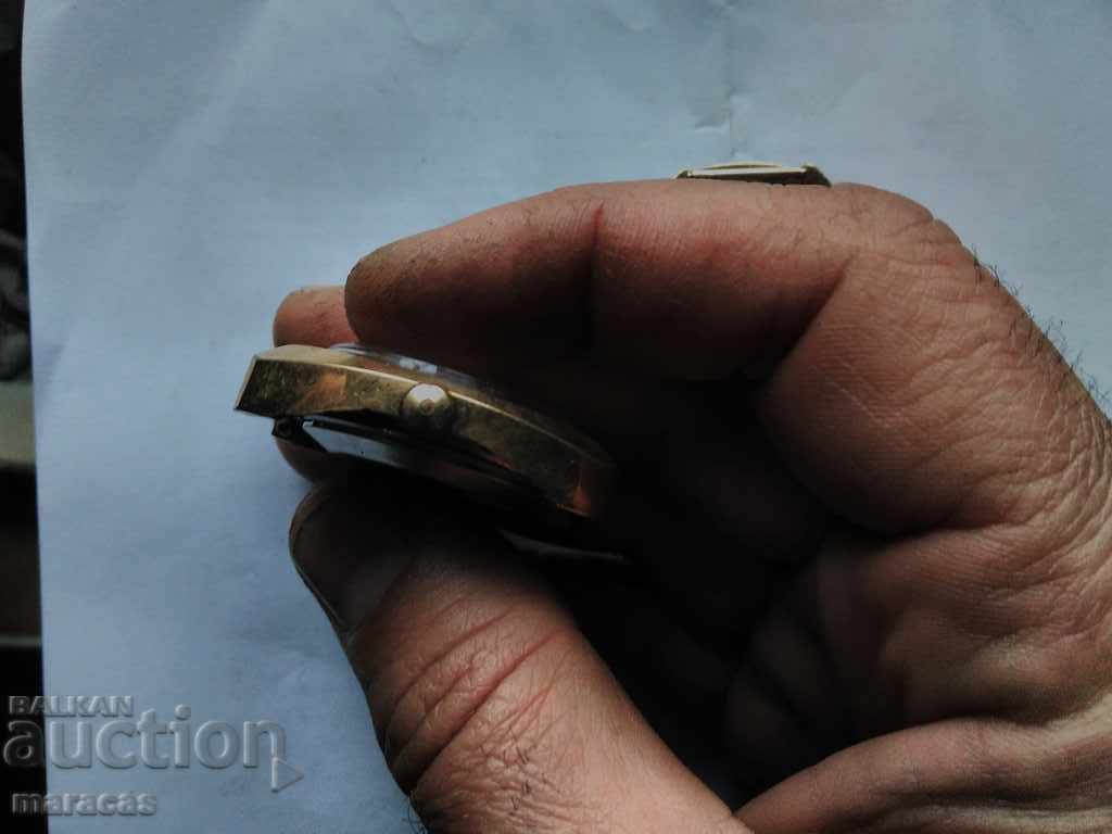 Auction  Clocks Flight automatic and mechanical