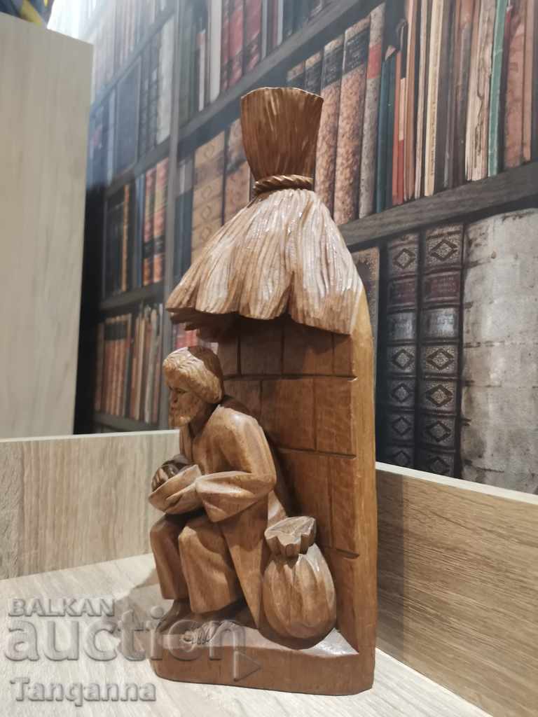 Beautiful wood carving with price 60.00 BGN | € 30.68