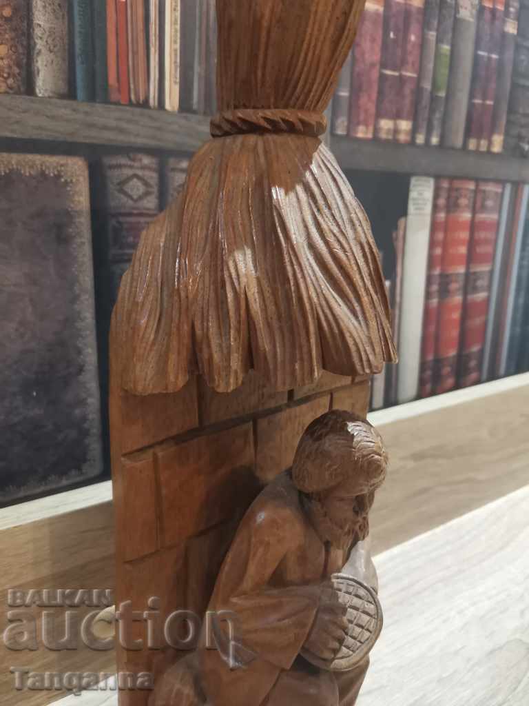 Delivery of Beautiful wood carving