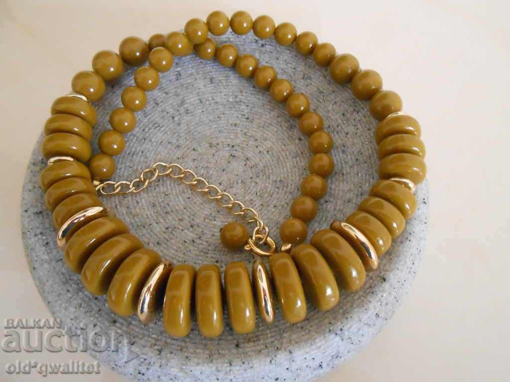 Auction Jewelry, necklace from the 70's, beautiful and very relevant now Auction Jewelry, necklace from the 70's, beautiful and very relevant now