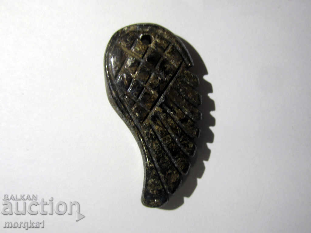 Wing Wing Locket Natural Bronze 20.25 Carat India - 6