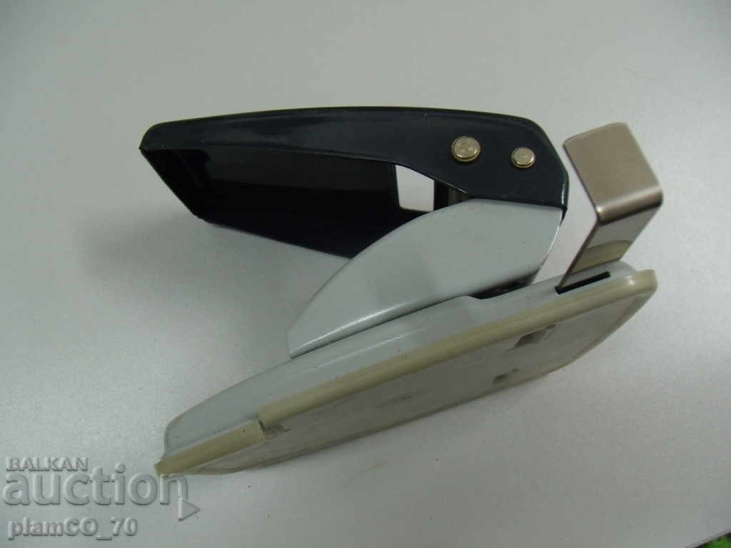 Auction № * 5888 old LEITZ perforator Auction № * 5888 old LEITZ perforator