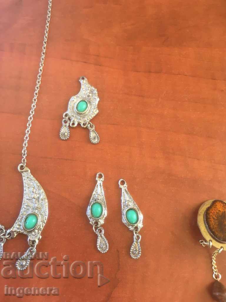 LOT OF JEWELERY EARRINGS, NECKLACE STRONG, SINGLE PARTS, ETC. - 7