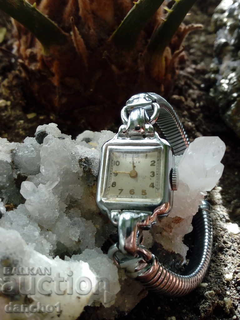 Дамски Часовник Elix с цена 25.00 лв. | € 12.78 Дамски Часовник Elix с цена 25.00 лв. | € 12.78