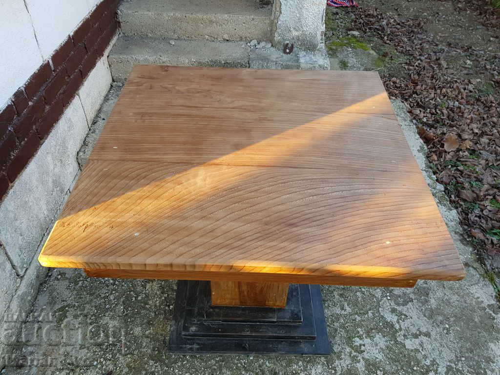 Delivery of Old table made of elm Delivery of Old table made of elm