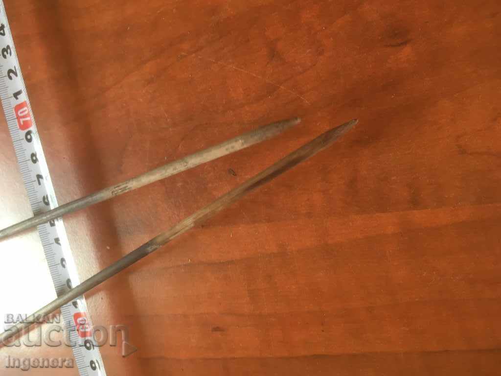 SPINNING KNITTING SPINNERS WOOD OLD with price 2.00 BGN | € 1.02