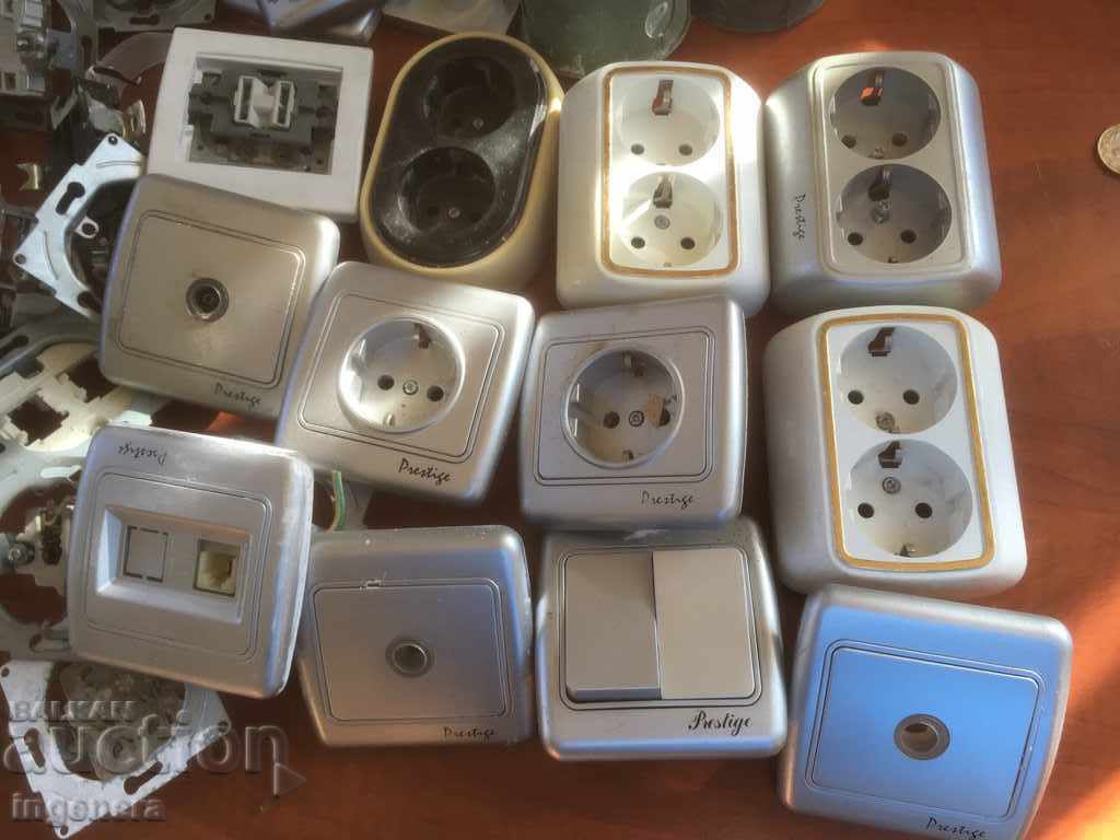 ELECTRIC KEY CONTACT SOCKETS LAMPS BULBS PARTS with price 17.00 BGN | € 8.69 ELECTRIC KEY CONTACT SOCKETS LAMPS BULBS PARTS with price 17.00 BGN | € 8.69