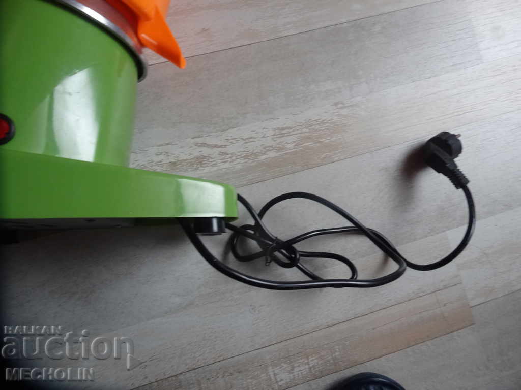 Auction  QUALITY juicer