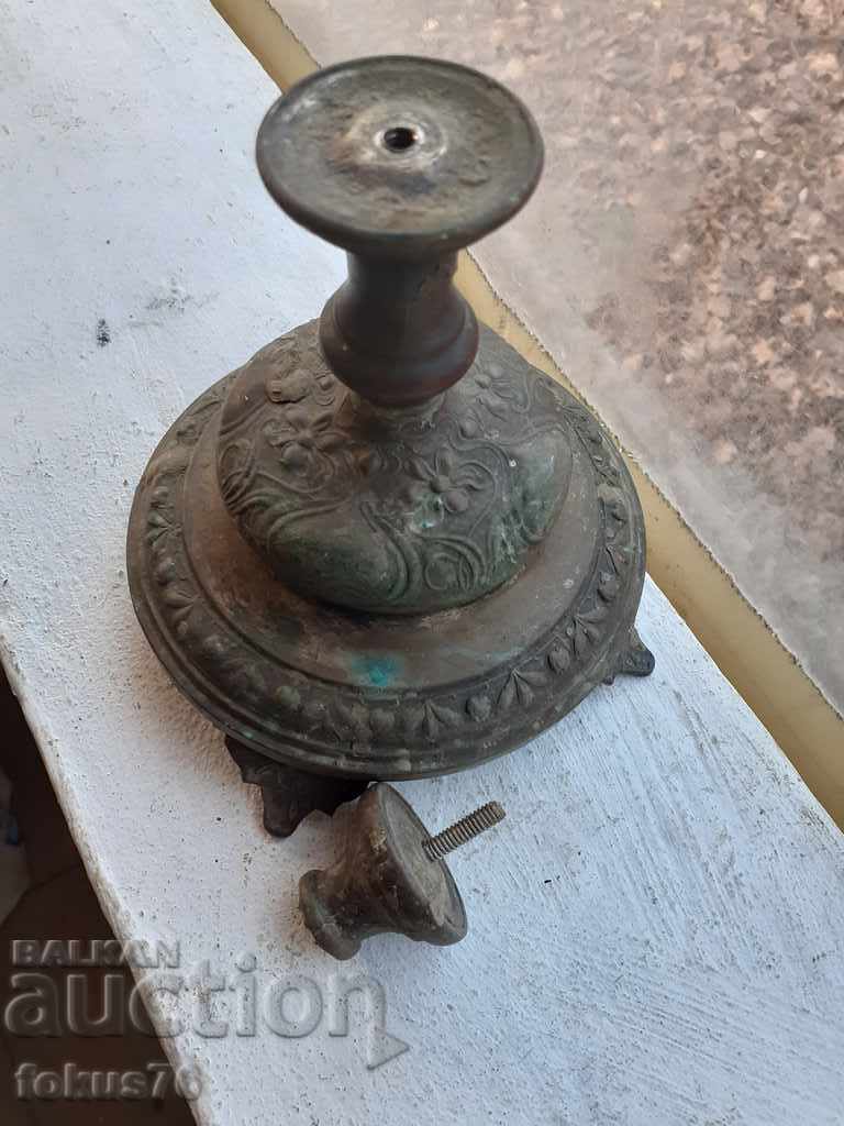 Delivery of An old unique Revival candlestick chandeliers Delivery of An old unique Revival candlestick chandeliers