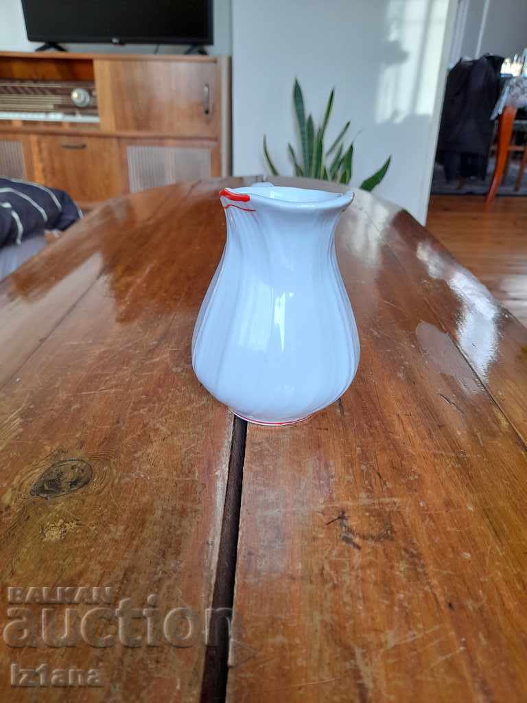 An old porcelain jug, a jug with price 15.00 BGN | € 7.67 An old porcelain jug, a jug with price 15.00 BGN | € 7.67