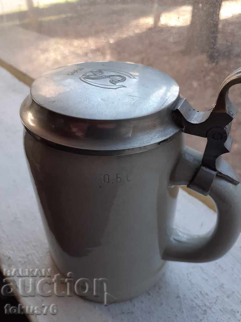 Delivery of Old German collector's mug with ceramic lid 1965 Delivery of Old German collector's mug with ceramic lid 1965