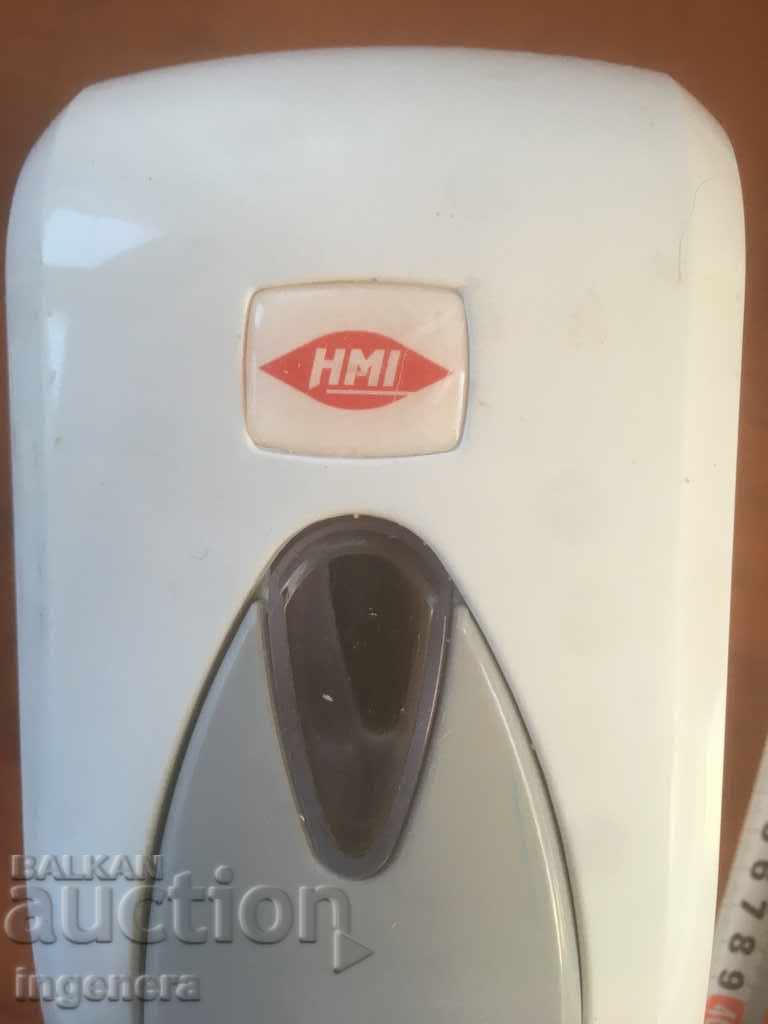 Auction  DISPENSER FOR DISPENSANT SOAP, ETC.