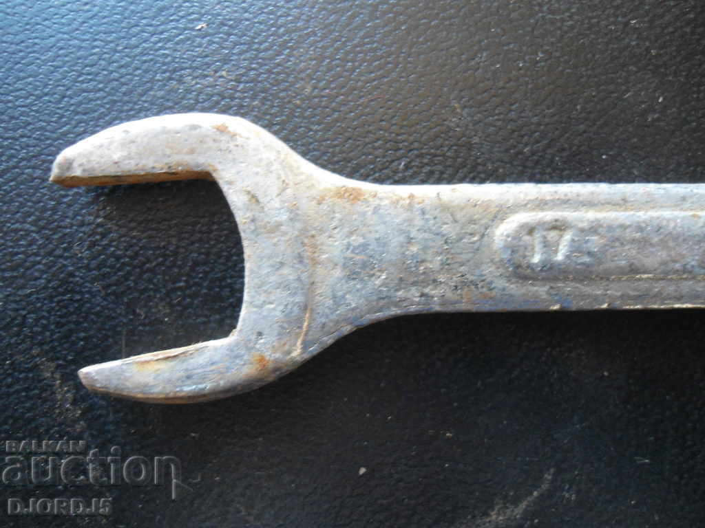 Old key, markings - 5 Old key, markings - 5