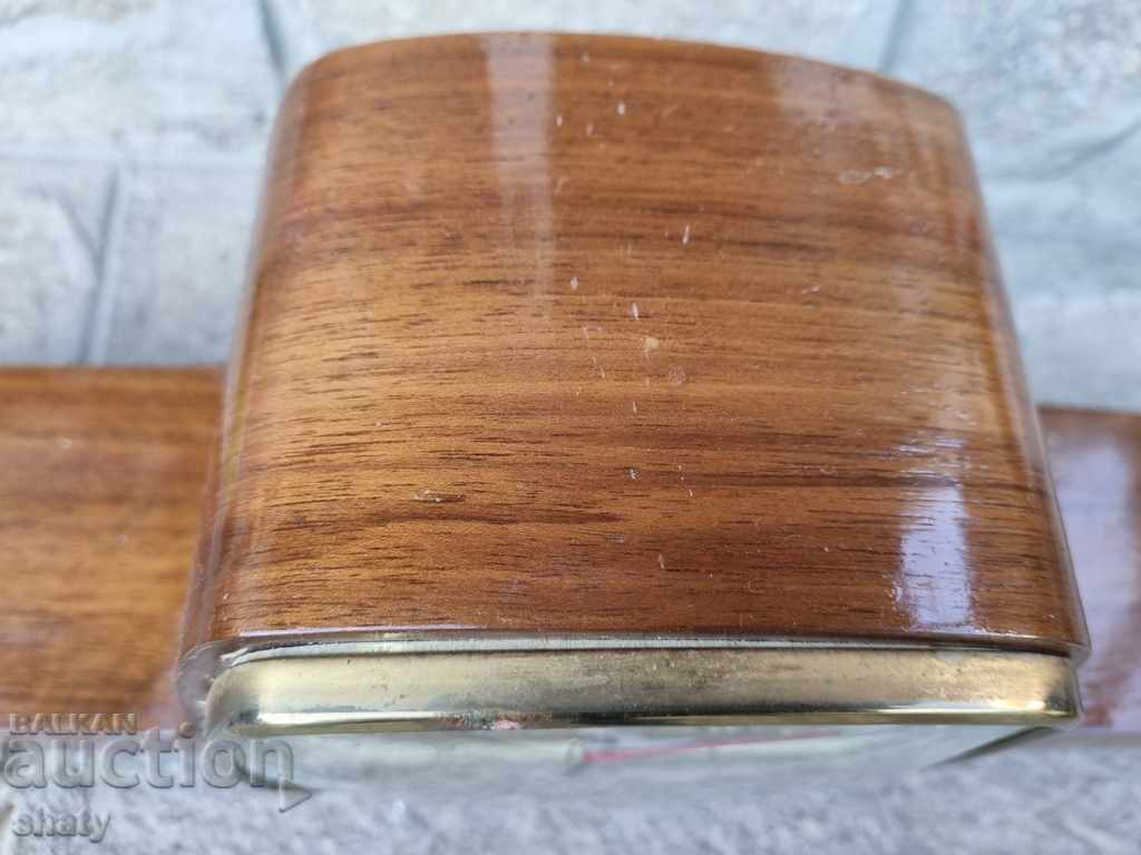 Old desktop clock - 7 Old desktop clock - 7